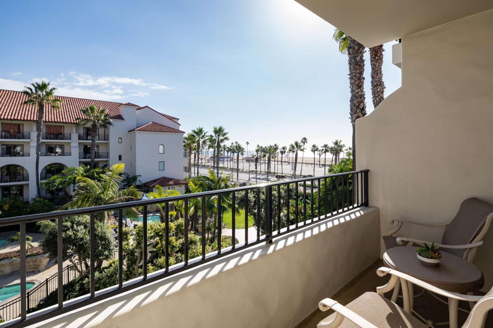 Hyatt Regency Huntington Beach Resort And Spa Экстерьер фото